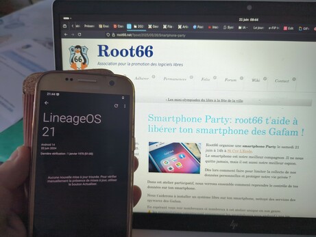 Écrans de smartphone affichant la version 21 de.lineageOS
Derrière écran PC affichant le site web de l'association de logiciels libres root66.net, et l'article annonçant la tenue dune smartphone party cet aprem