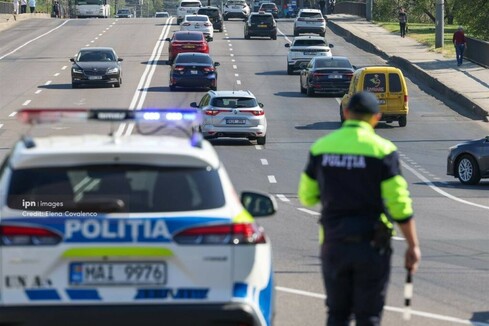 10 luxury cars, illegally brought into Moldova, have been confiscated